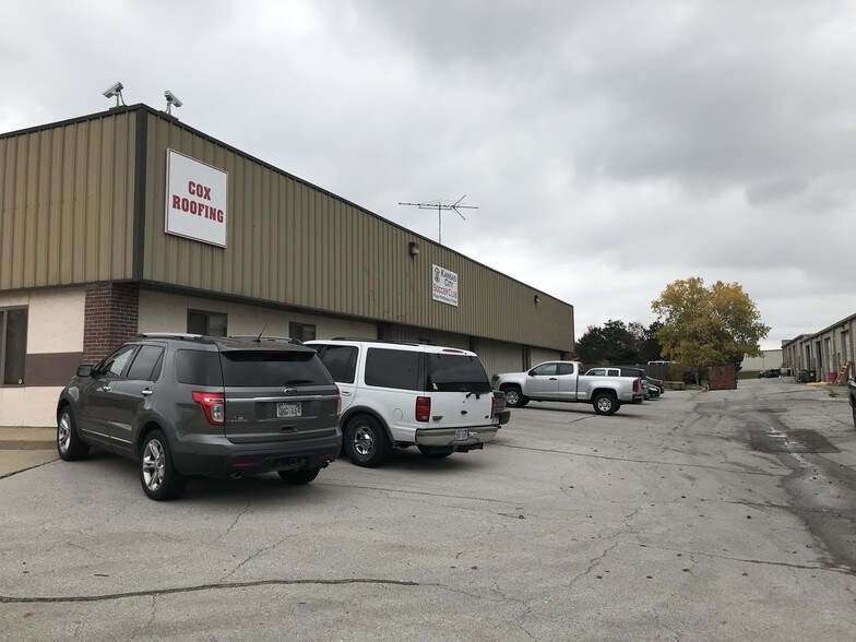 1260-1264 N Winchester St, Olathe, KS for sale - Building Photo - Image 1 of 1