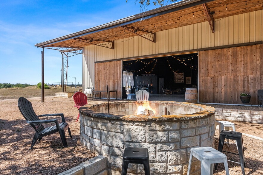 7394 Creek Rd, Dripping Springs, TX for sale - Building Photo - Image 1 of 40