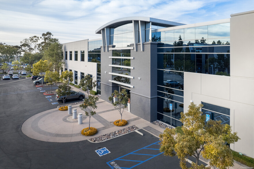 15333 Avenue Of Science, San Diego, CA for lease - Building Photo - Image 1 of 7