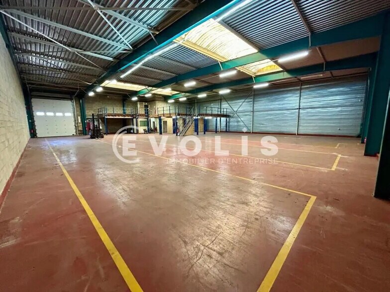 Flex in Lisses for sale - Interior Photo - Image 2 of 12