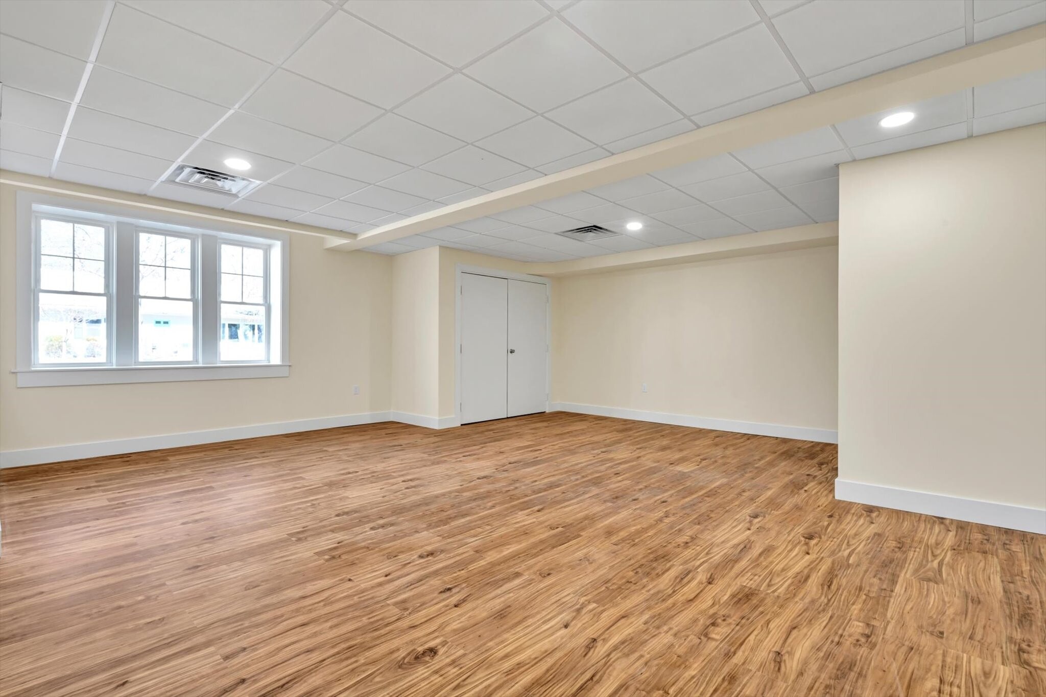 31 N Spruce St, Elizabethtown, PA for lease Interior Photo- Image 1 of 7
