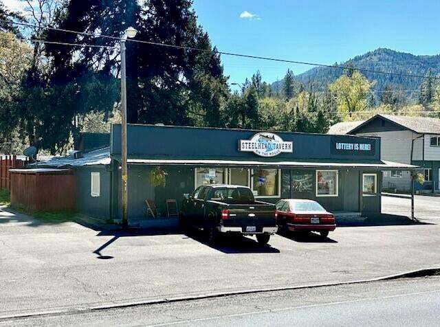 6401 Rogue River Hwy, Grants Pass, OR for sale - Building Photo - Image 3 of 10