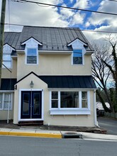 1-13 W Federal St, Middleburg, VA for lease Building Photo- Image 2 of 14