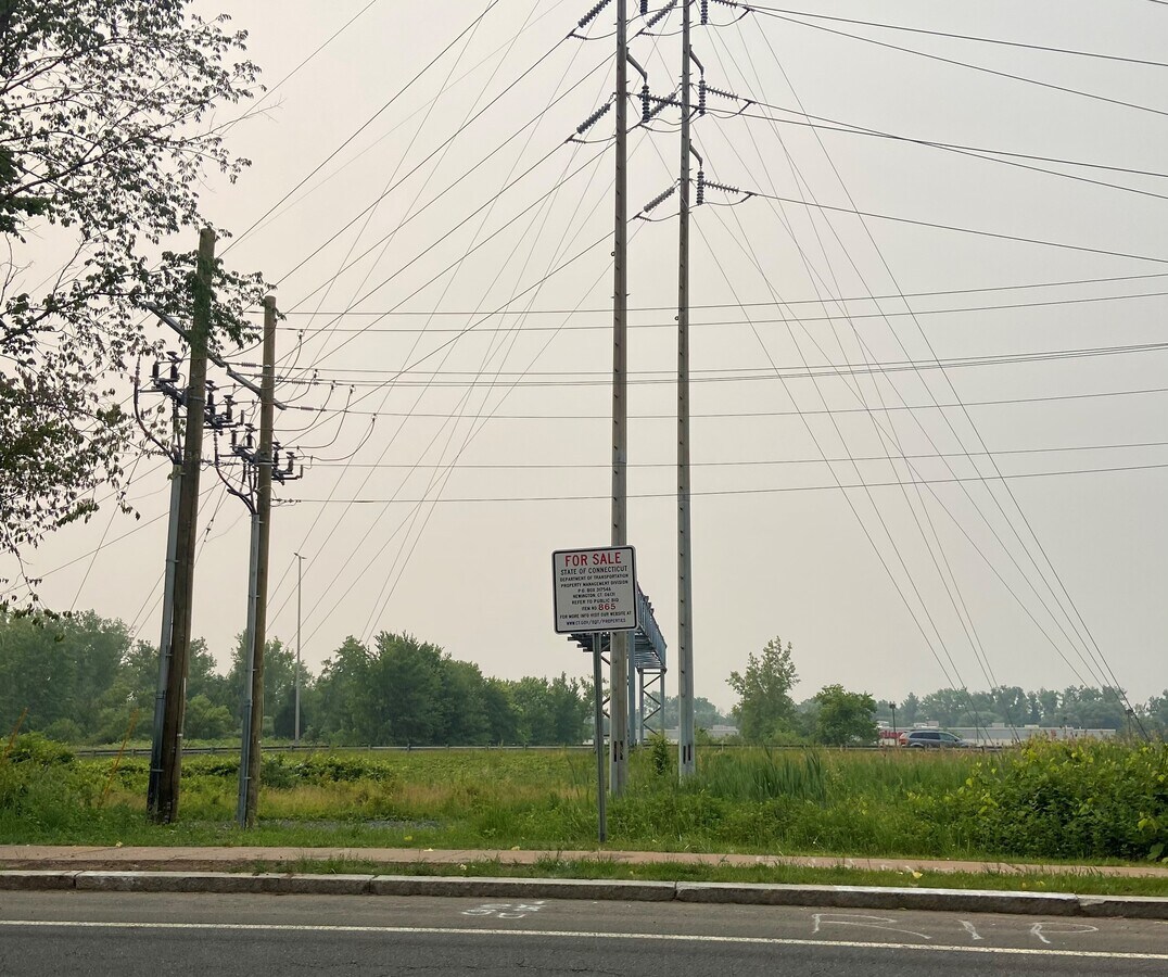 7 Roberts Street, East Hartford, CT 06108