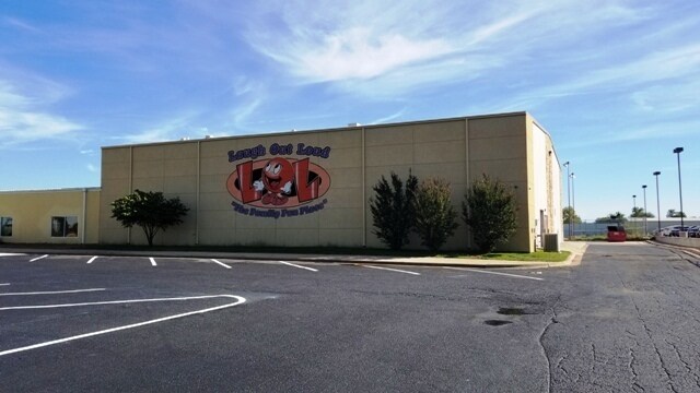6720 Nw Quanah Parker Trwy Lawton Ok 73505 Retail For Sale Loopnet Com