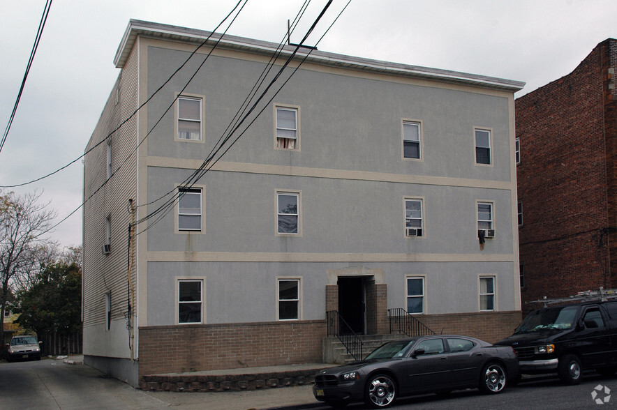 354-358 E 24 St, Paterson, NJ for sale - Building Photo - Image 2 of 13