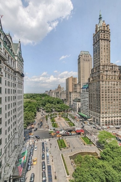 4 W 58th St, New York, NY for lease - Building Photo - Image 3 of 12