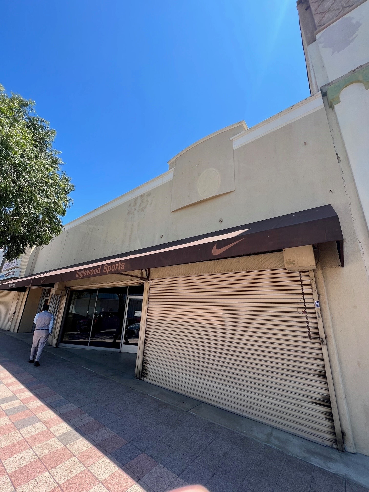 118-122 N Market St, Inglewood, CA for lease Building Photo- Image 1 of 3