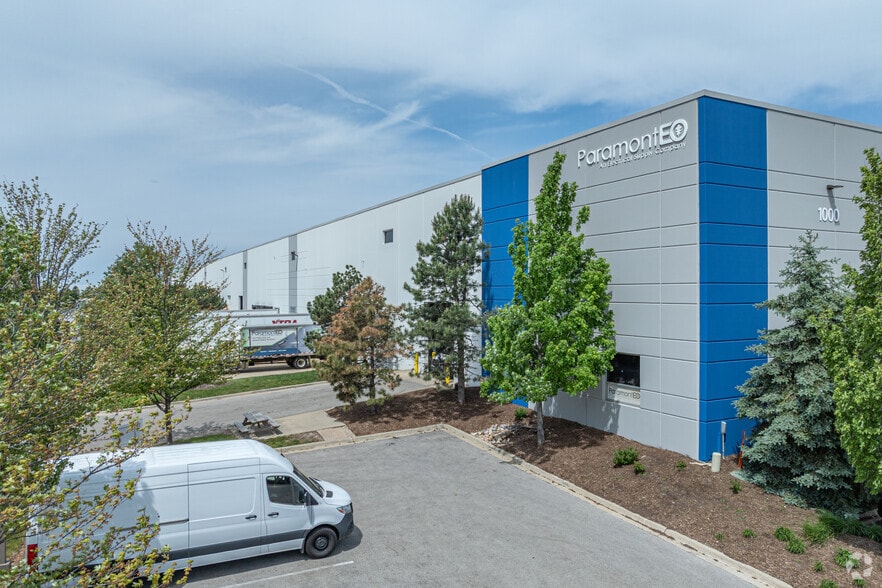 1000 Davey Rd, Woodridge, IL for sale - Building Photo - Image 1 of 1
