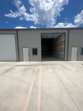 299 Navarro Dr, Seguin, TX for lease Building Photo- Image 1 of 9