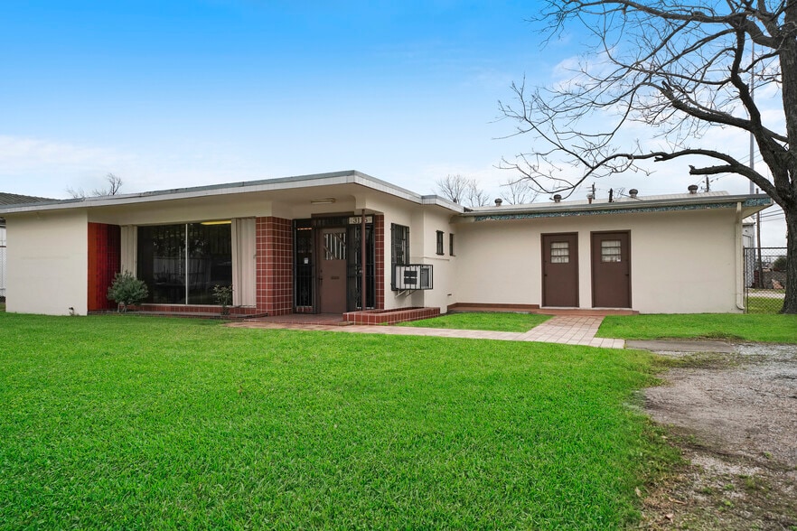 3115 Golfcrest Blvd, Houston, TX for sale - Primary Photo - Image 1 of 1