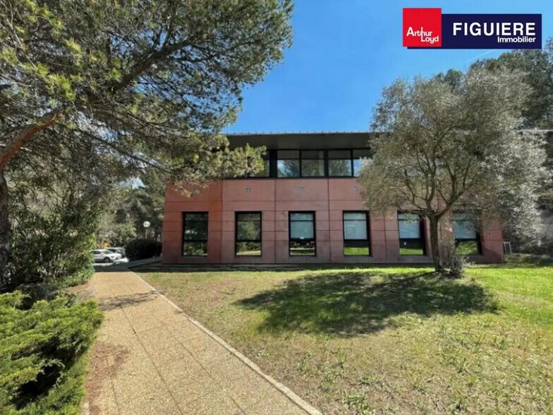 Office in Aix-en-Provence for lease - Building Photo - Image 3 of 162