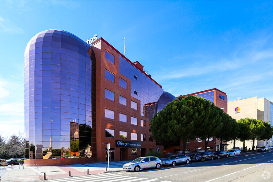 Paseo De Las Doce Estrellas, 2, Madrid, Madrid for lease - Building Photo - Image 2 of 4