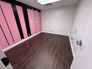 138 Park Ave, Winder, GA for lease Interior Photo- Image 2 of 2