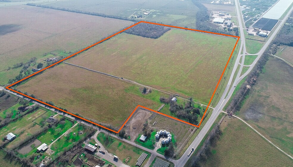 21139 Fm 521 Rd, Angleton, TX 77515