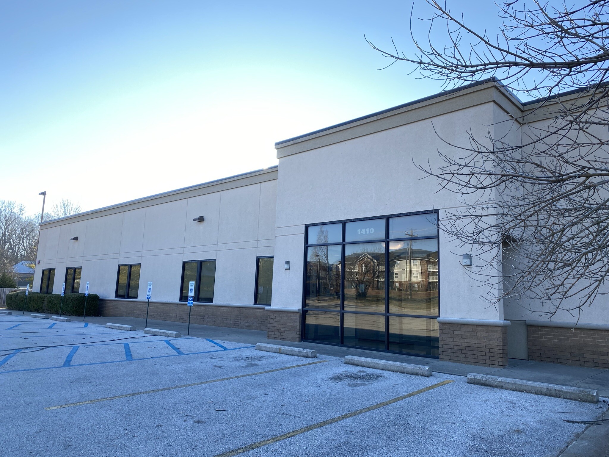 1410 S Kansas Expy, Springfield, MO for sale Building Photo- Image 1 of 1