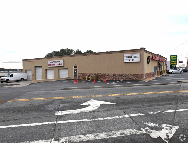 337 SE Cobb Pky, Marietta, GA for sale - Building Photo - Image 1 of 11