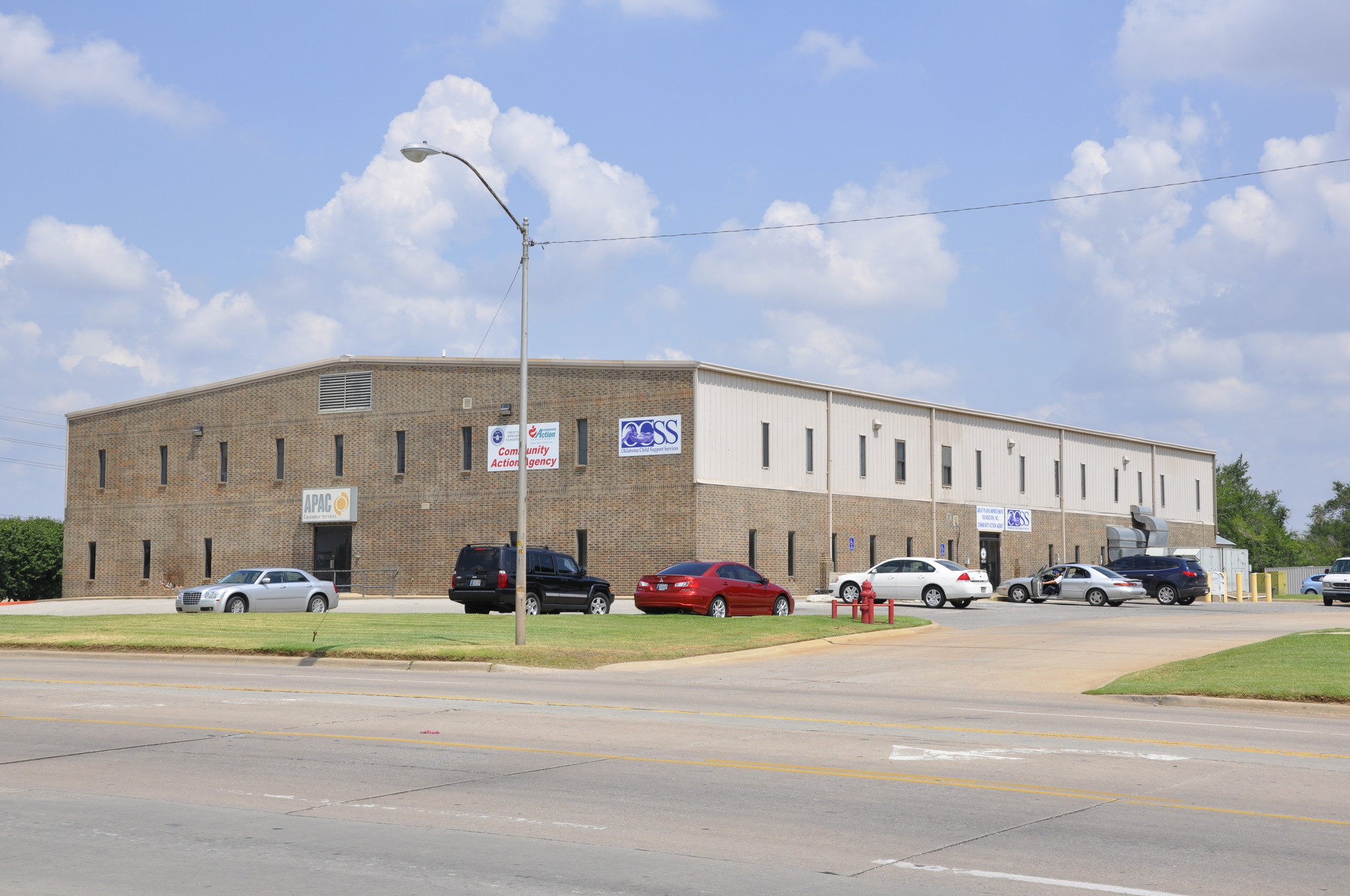 2 SE Lee Blvd, Lawton, OK for sale Building Photo- Image 1 of 1