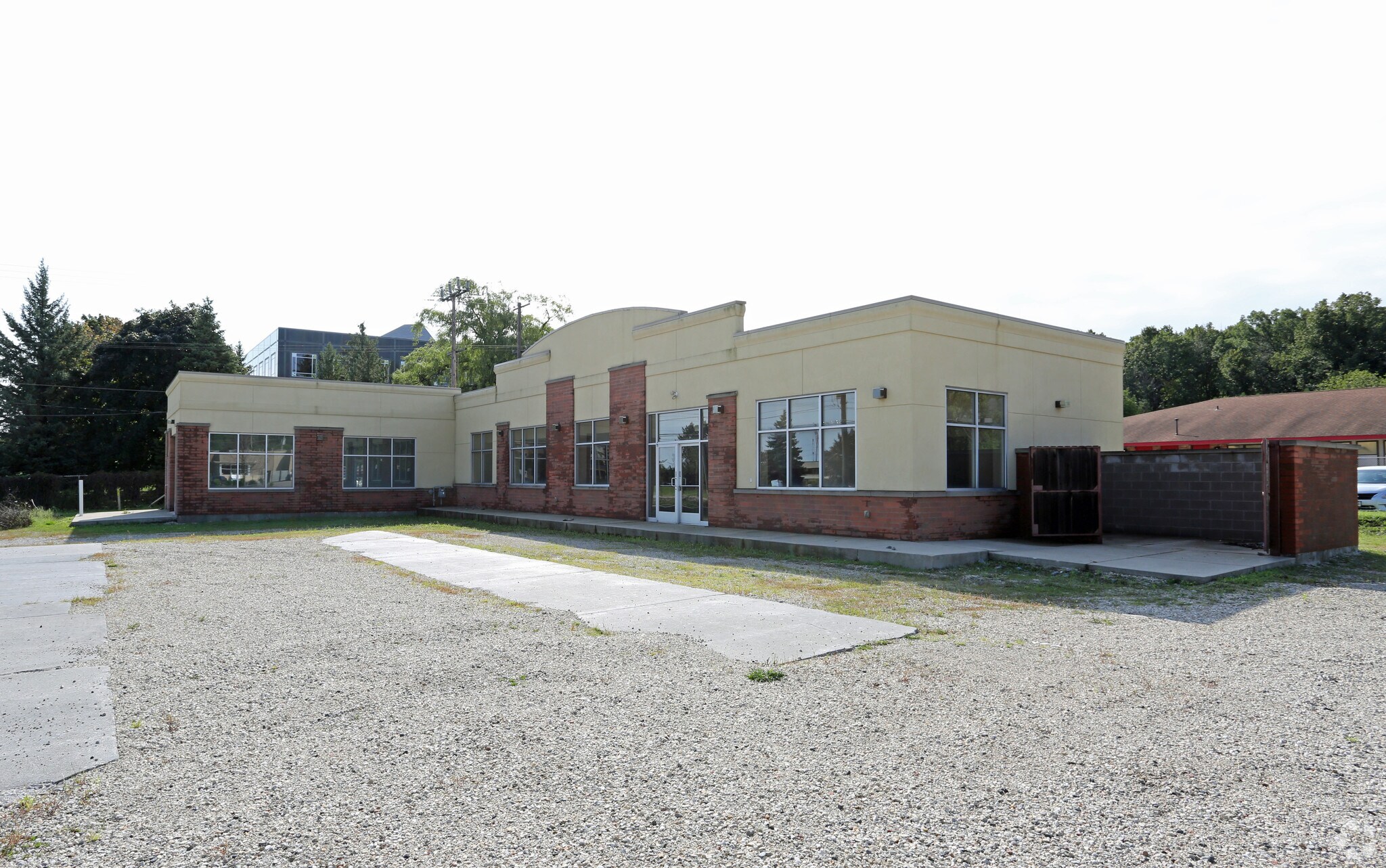 5091 W Brown Deer Rd, Milwaukee, WI for sale Primary Photo- Image 1 of 1