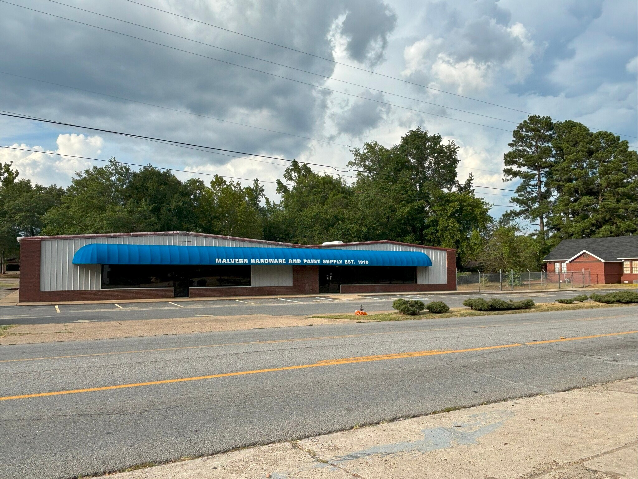 702 E Page Ave, Malvern, AR for sale Primary Photo- Image 1 of 1