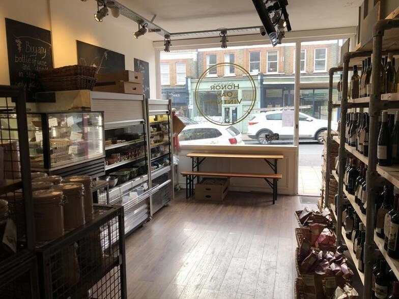 64 Honor Oak Park, London for lease - Interior Photo - Image 3 of 6