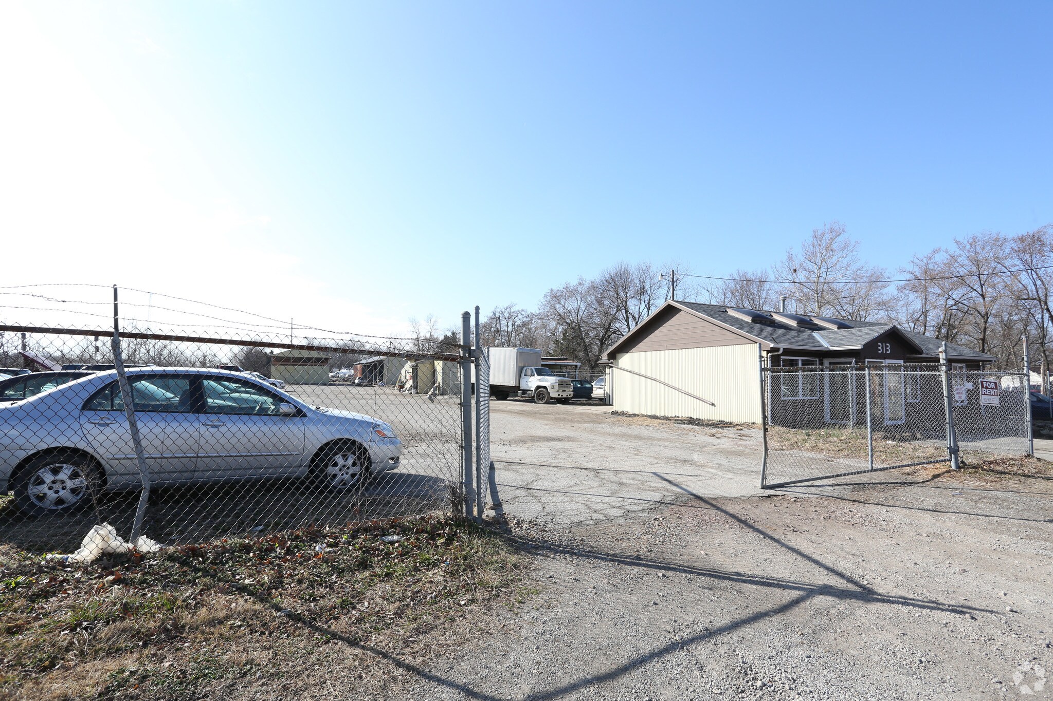 313 W Elm St, Olathe, KS for sale Primary Photo- Image 1 of 1