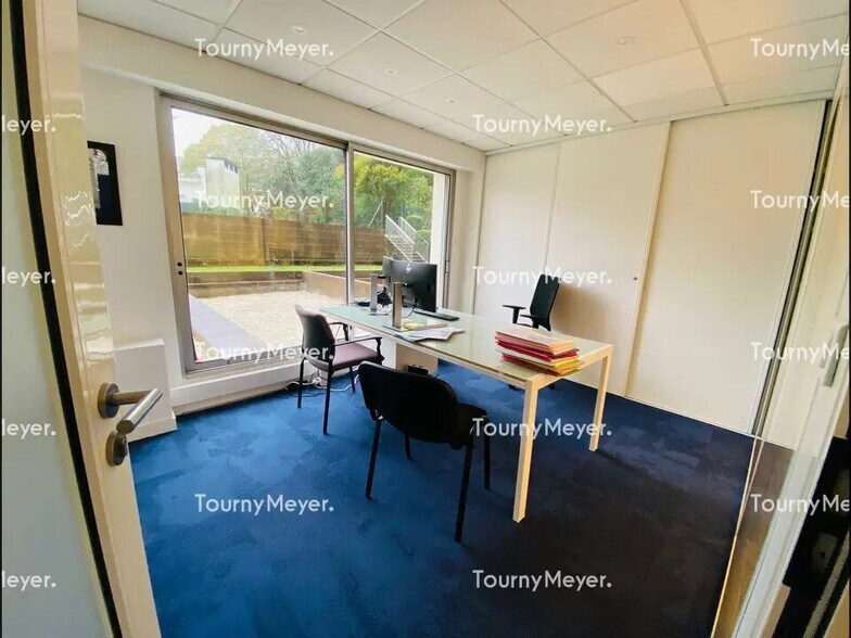 Office in Nantes for lease - Interior Photo - Image 3 of 8