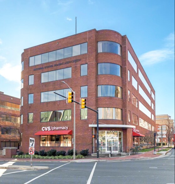 1680 Duke St, Alexandria, VA for lease - Building Photo - Image 2 of 10