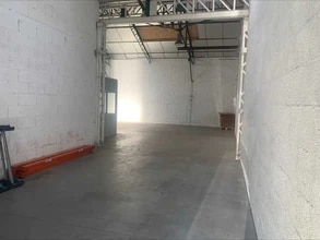 Flex in Vénissieux for lease Interior Photo- Image 1 of 5