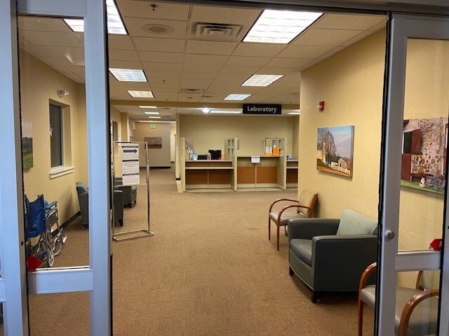 950 N Wyomissing Blvd, Wyomissing, PA for lease - Interior Photo - Image 3 of 13