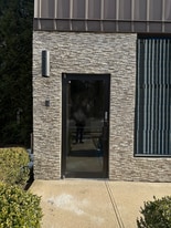 456 W Jericho Tpke, Huntington NY - Loft