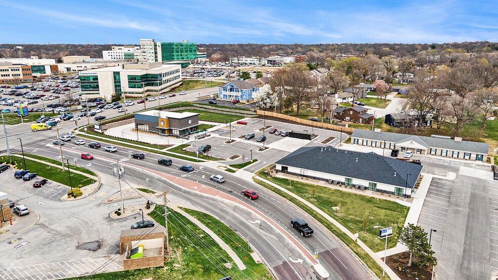 9335 W 75th St, Overland Park, KS for sale - Building Photo - Image 2 of 6
