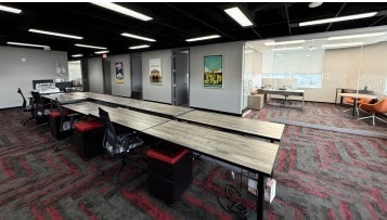 18000 W 9 Mile Rd, Southfield, MI for lease Interior Photo- Image 2 of 6