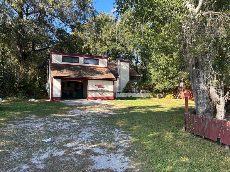 40515 County Road 25, Lady Lake, FL for sale - Building Photo - Image 2 of 8