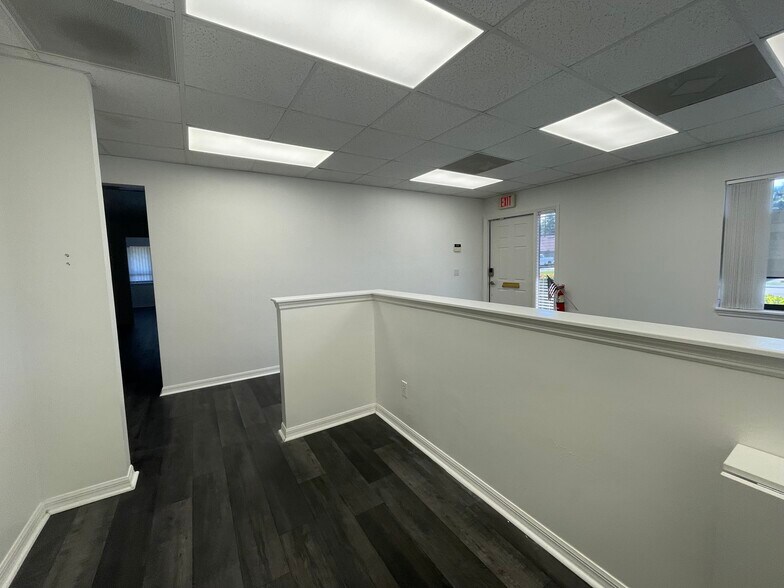 12520 World Plaza Ln, Fort Myers, FL for lease - Interior Photo - Image 3 of 20