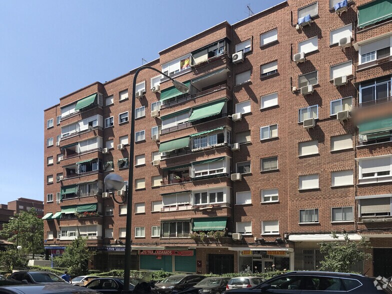 Retail in Móstoles, Madrid for lease - Primary Photo - Image 1 of 2