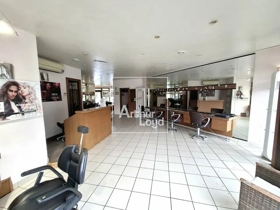  in Torcy for sale Primary Photo- Image 1 of 1