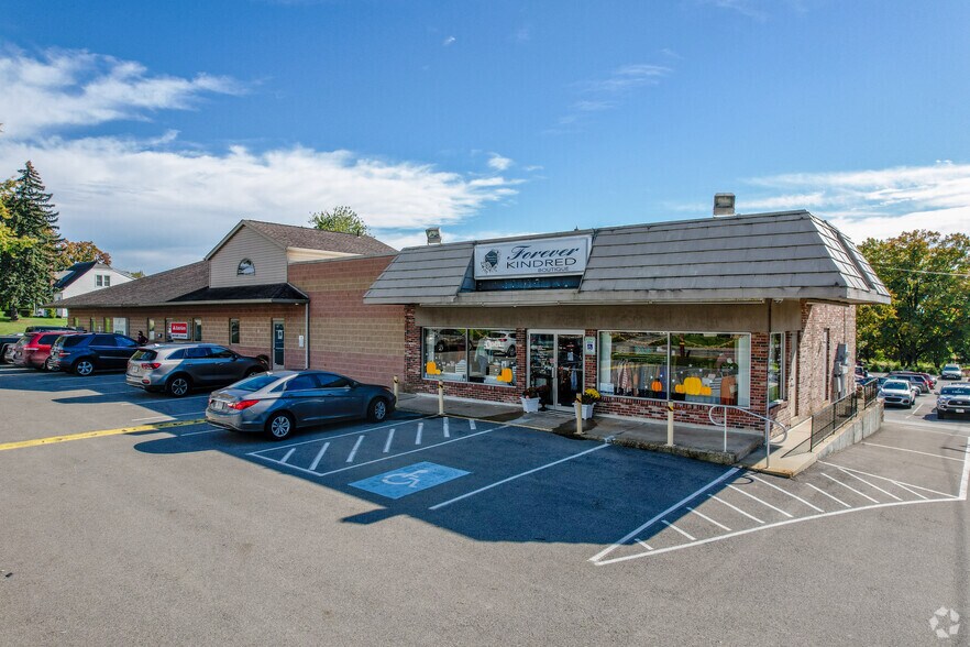 203 S Duffy Rd, Butler, PA 16001