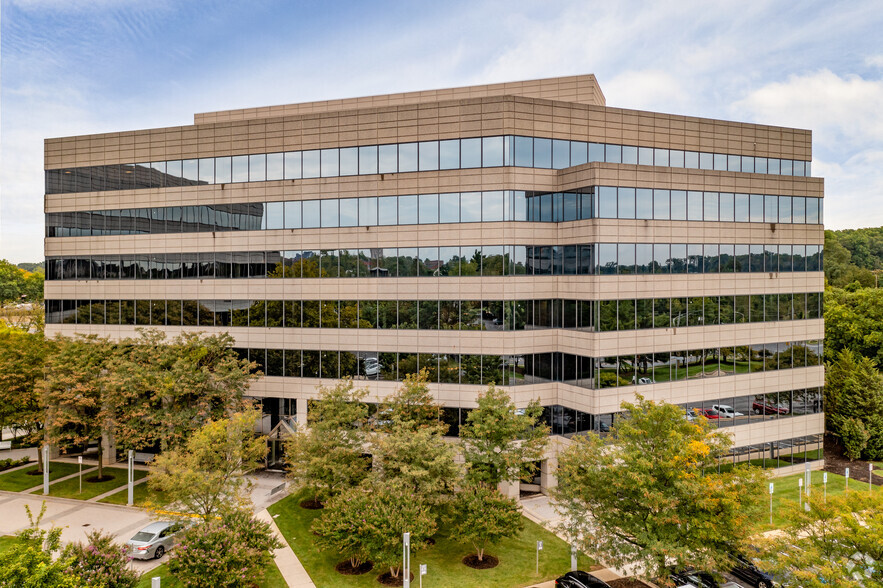 2273 Research Blvd, Rockville, MD for lease - Primary Photo - Image 1 of 33