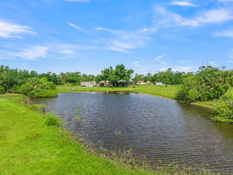 1520 S River Rd, Englewood, FL for sale - Building Photo - Image 2 of 24