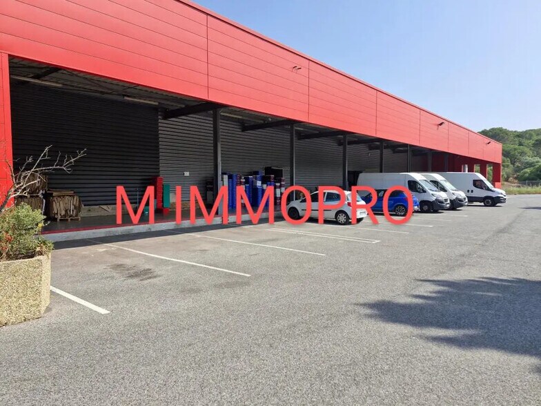 Industrial in Fréjus for lease - Building Photo - Image 1 of 3