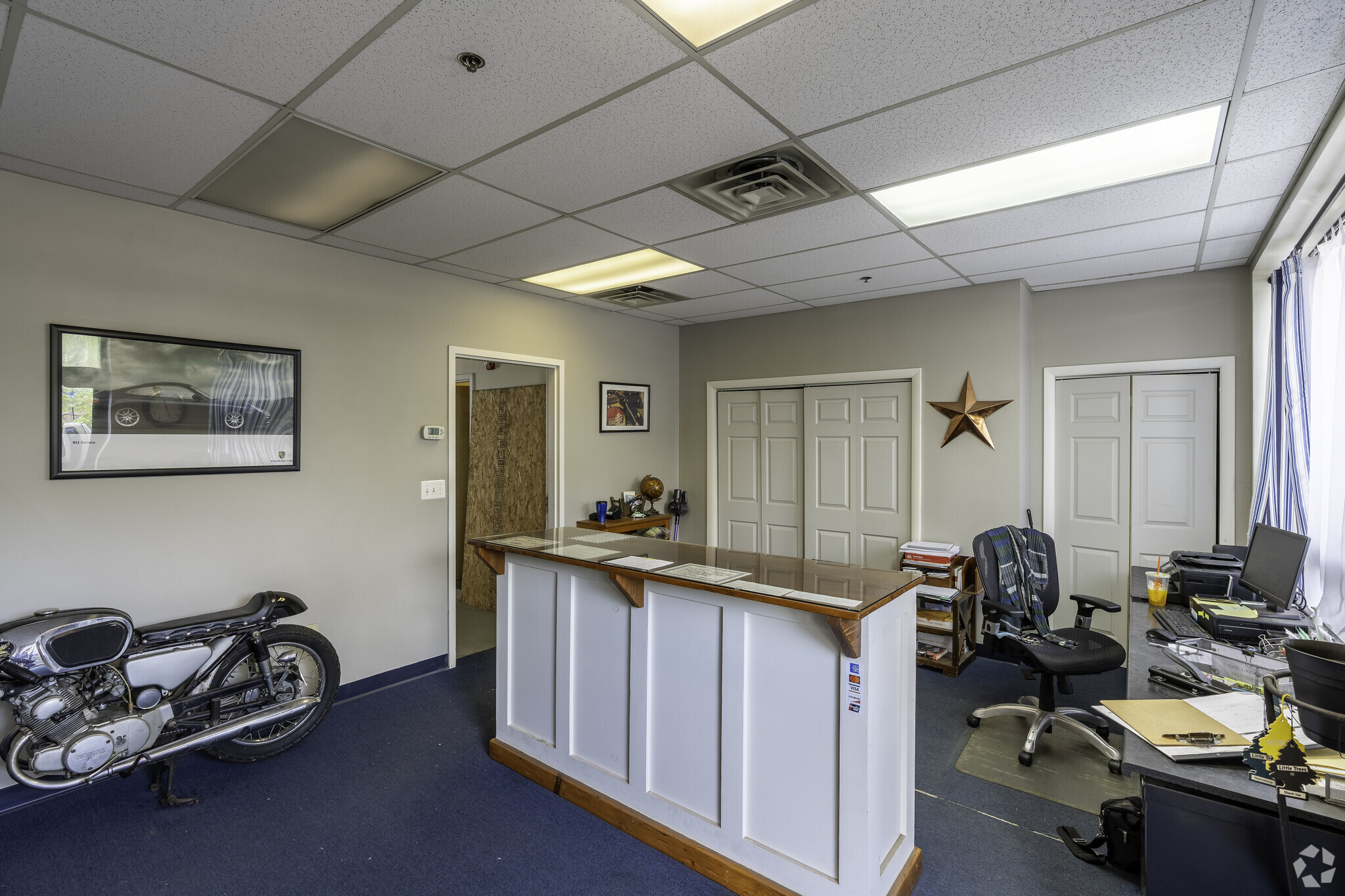 231 E Main St, Milford, MA for lease Lobby- Image 1 of 9