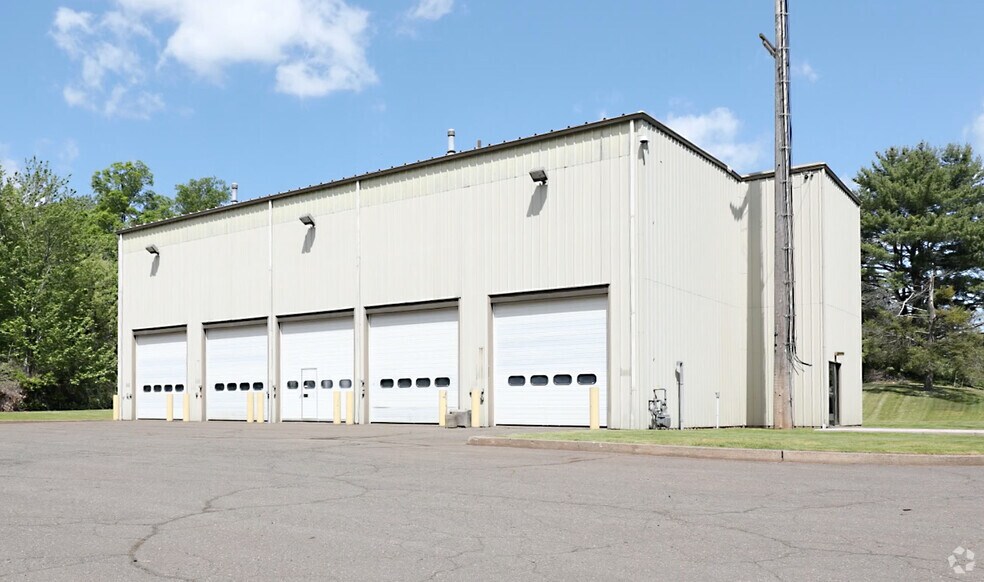 49 Randolph Rd, Middletown, CT for sale - Building Photo - Image 1 of 1