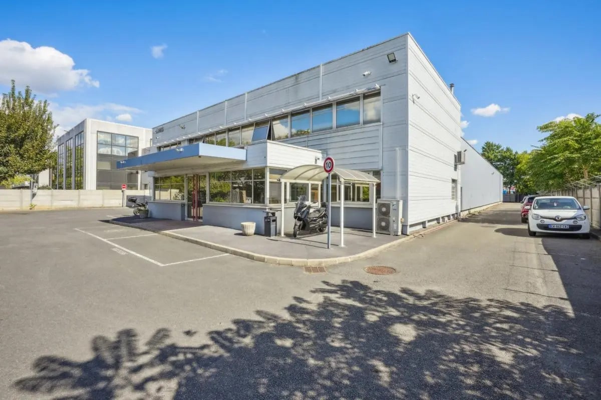 16 Rue Thomas Edison, Gennevilliers for sale Building Photo- Image 1 of 16