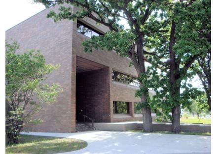 1000 Elm Ave W, Waseca, MN for sale Primary Photo- Image 1 of 1