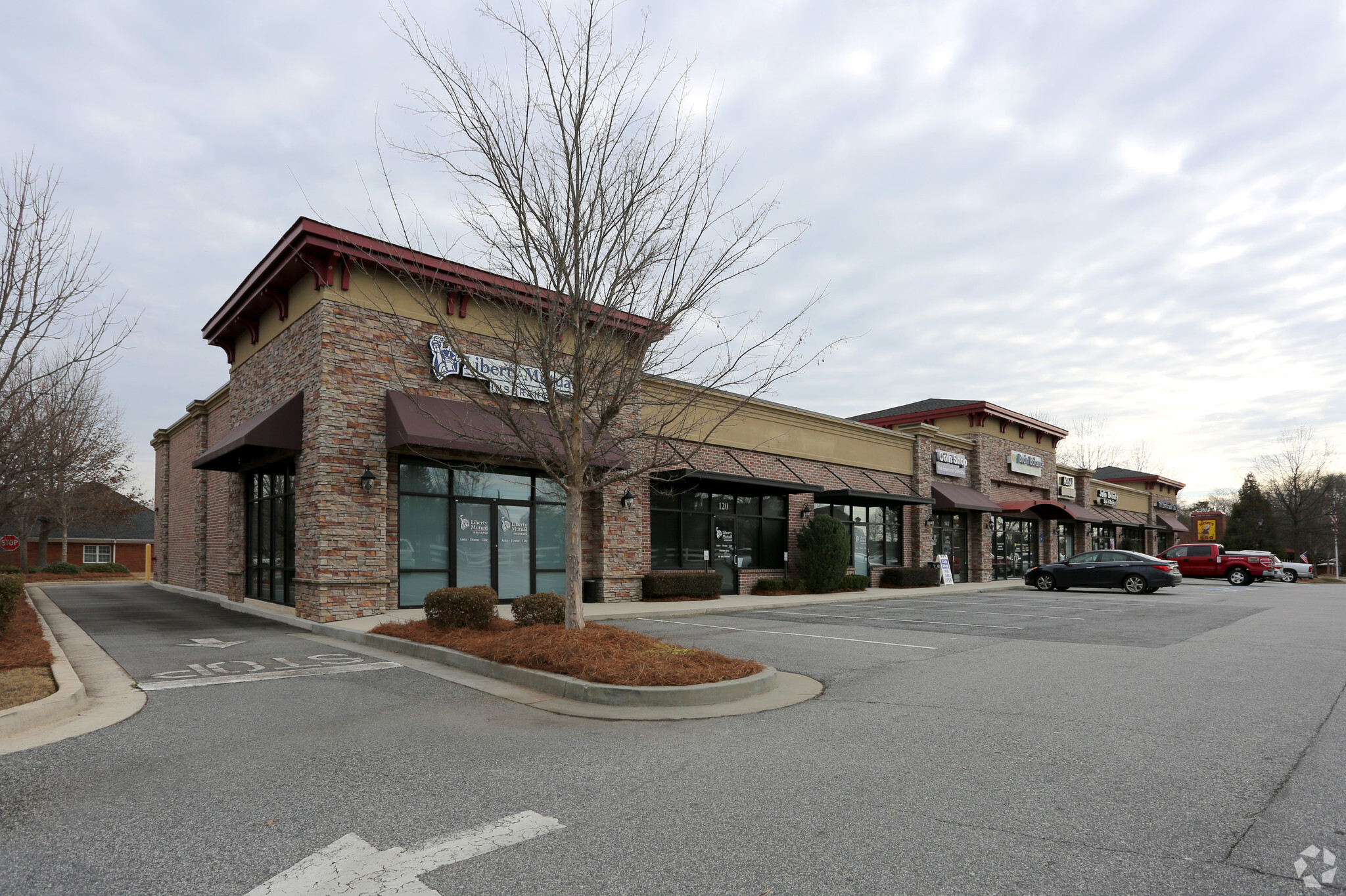 28 E Crossville Rd, Roswell, GA for lease Building Photo- Image 1 of 4