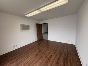 2730 Monterey St, Torrance, CA for lease Interior Photo- Image 2 of 3