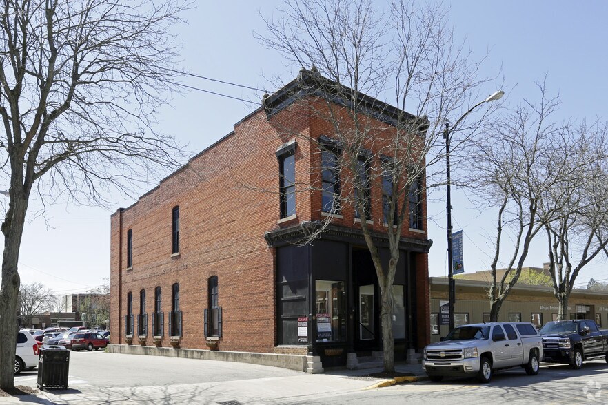 221 Trowbridge St, Allegan, MI for sale - Primary Photo - Image 1 of 1
