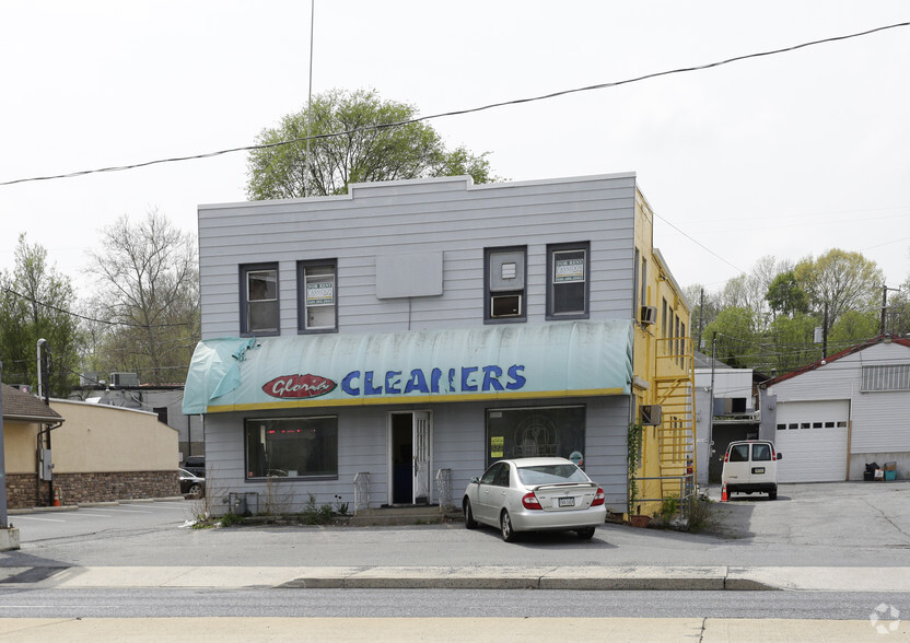 1154 MacArthur Rd, Whitehall, PA for sale - Primary Photo - Image 1 of 1