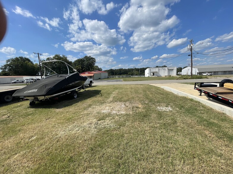 1403 Leona St, Dothan, AL for lease - Building Photo - Image 2 of 2